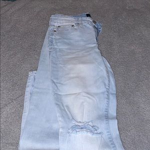 Light wash Aeropostale Ripped Jeans